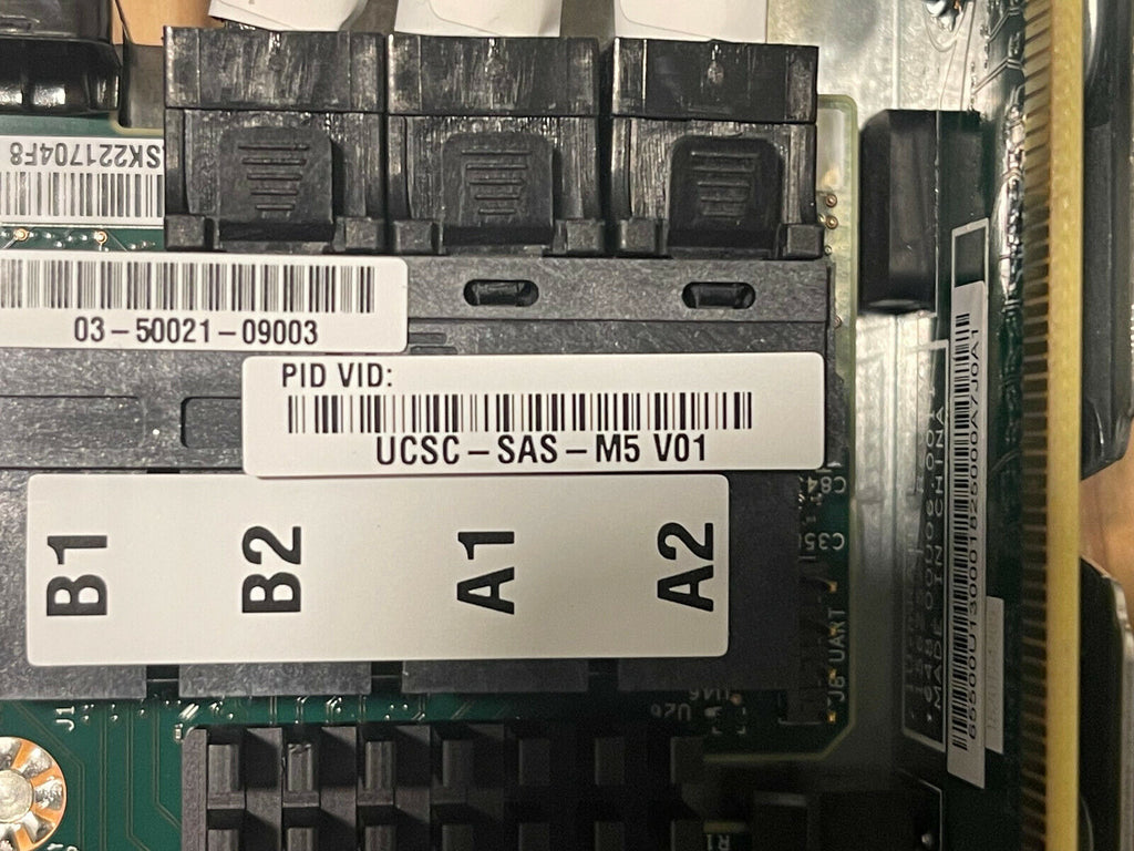 Cisco HyperFlex HX220c M5 Server 2x Xeon 8168 24-core 384GB 8.5TB SSD 2x 1050W