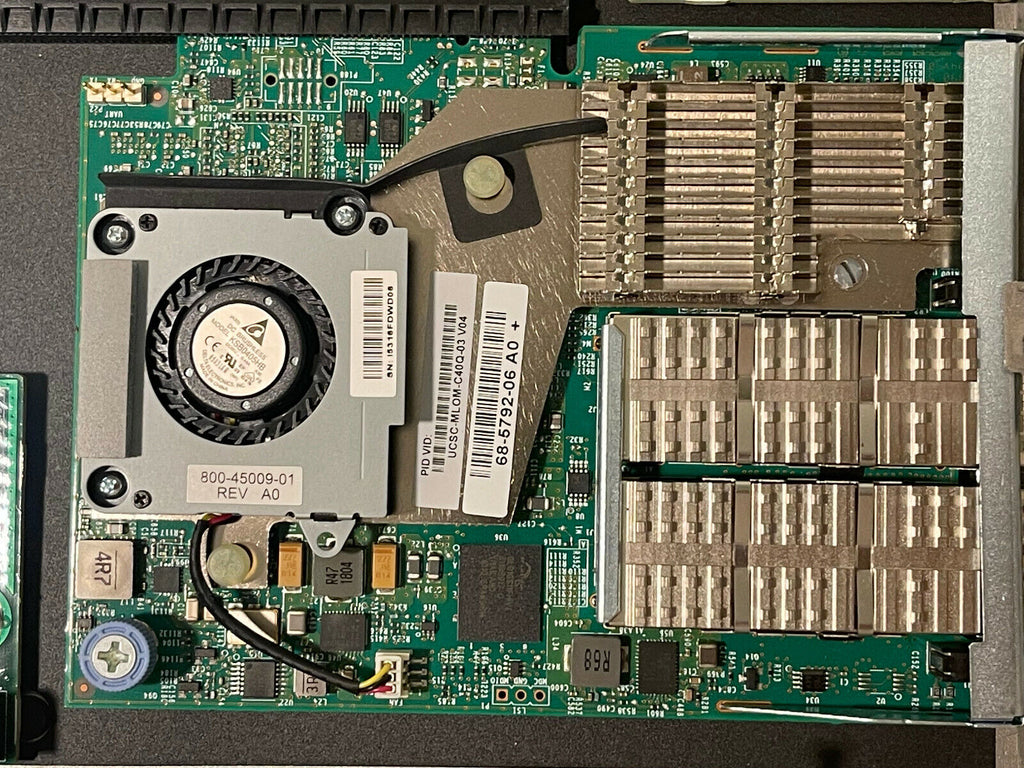 Cisco HyperFlex HX220c M5 Server 2x Xeon 8168 24-core 384GB 8.5TB SSD 2x 1050W