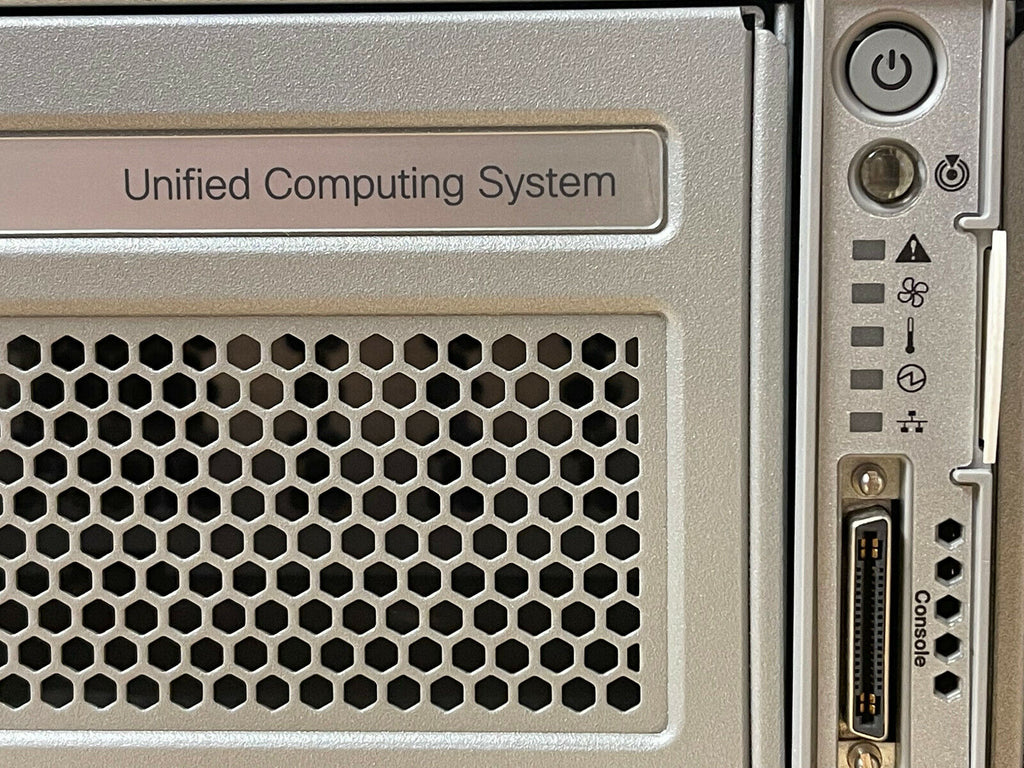 Cisco UCS C420 M3 Server 4x E5-4650 8-core 2.7GHz 512GB 2x VIC 1225 10GbE 2x 1200W