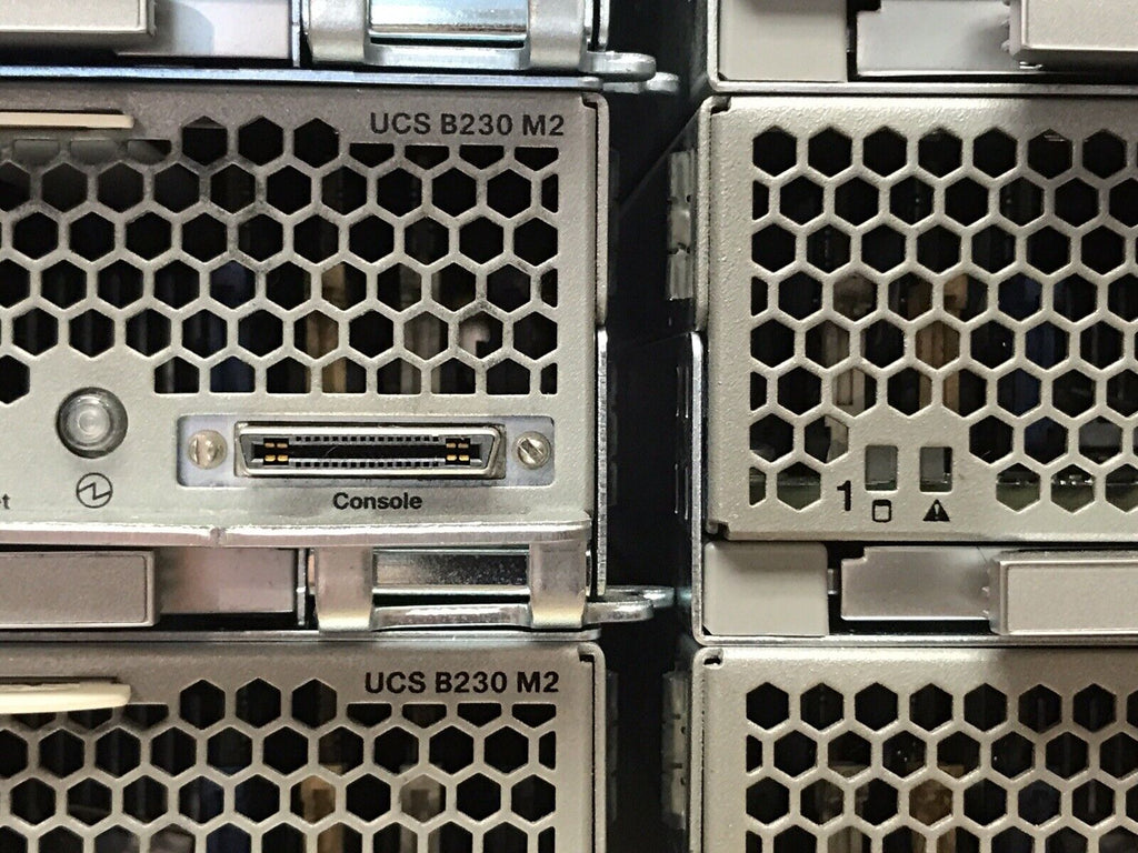 Cisco B230 M2 Two E7-2870 10 Core Blade Server 2x Tray 192GB RAM M81KR 800-34943.