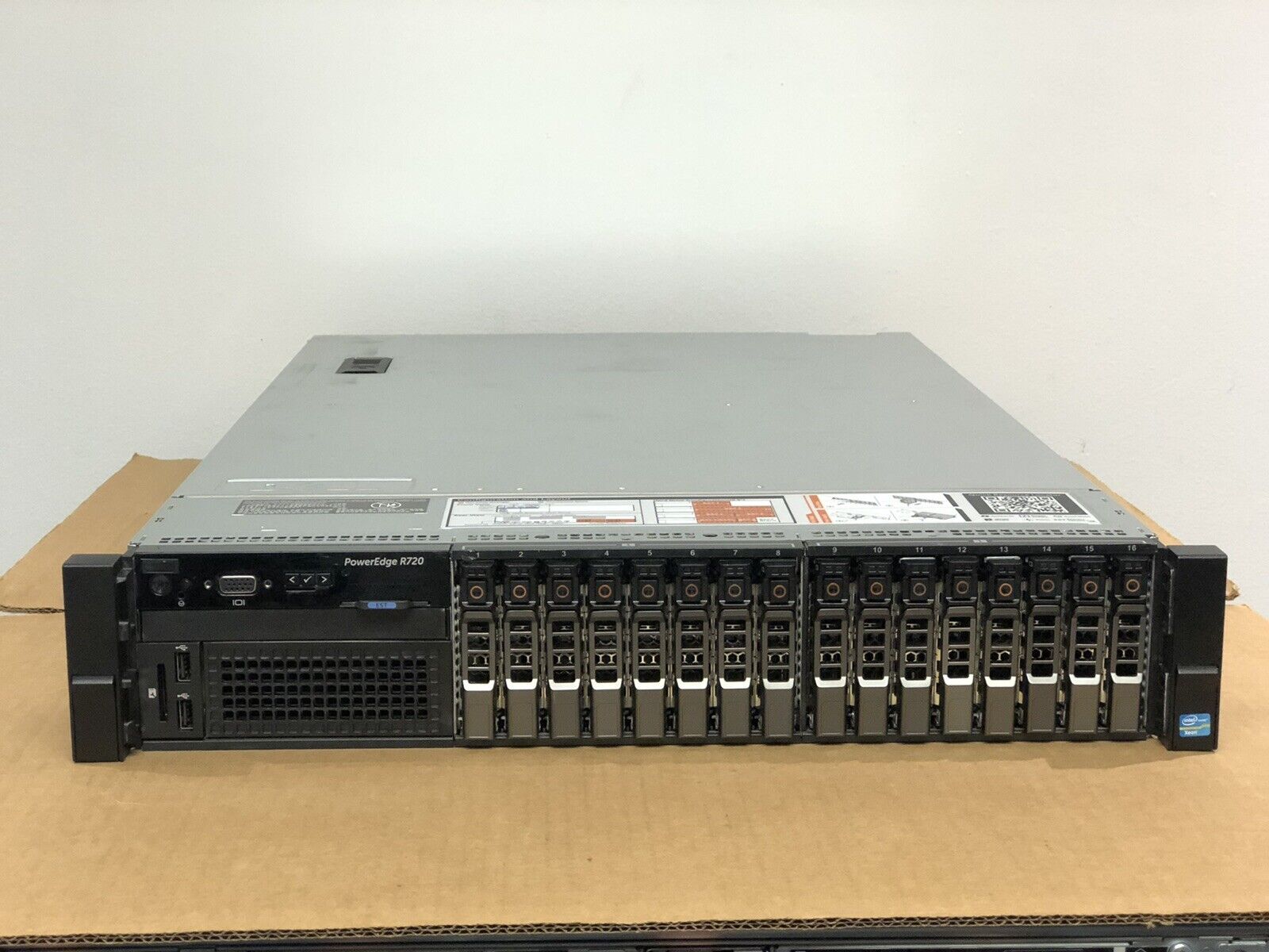 Dell OEMR R720 16 Bay 2x E5-2690V2 3GHz 10C 64GB 2x 960GB SSD 14x 600GB SAS RPS.