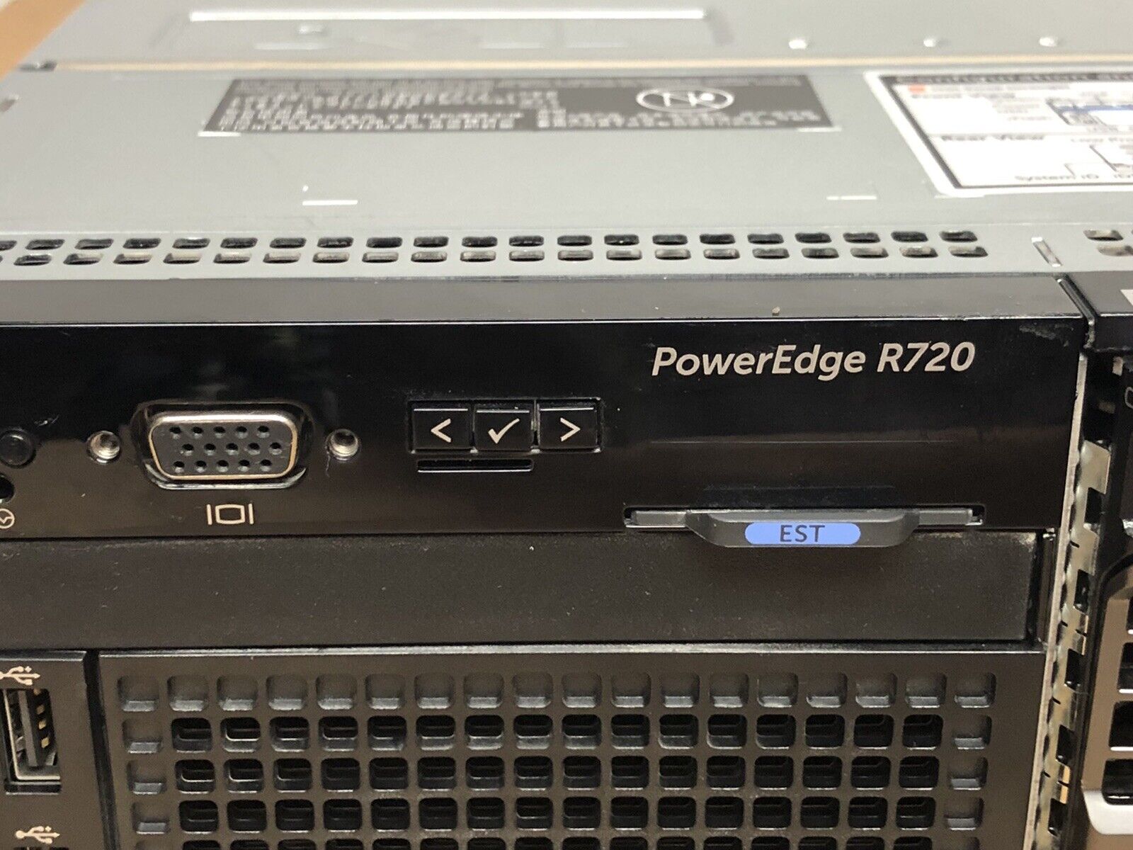 Dell OEMR R720 16 Bay 2x E5-2690V2 3GHz 10C 2x 960GB SSD 14x 600GB SAS 256GB RPS.