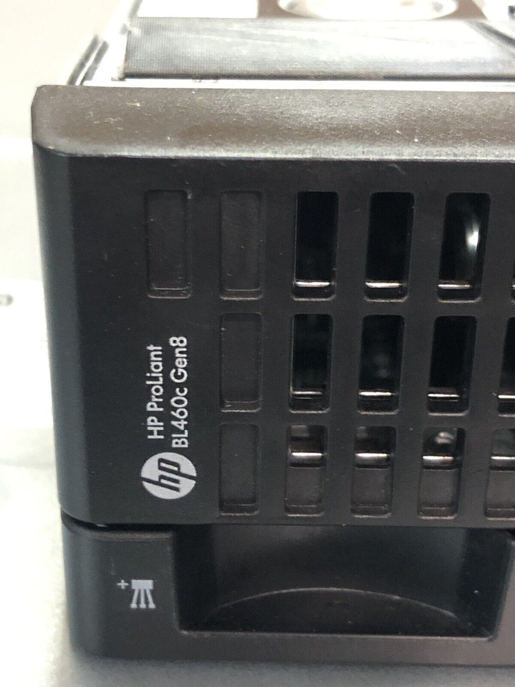 HP ProLiant BL460c Gen8 Two E5-2670V2 2.5GHz 384GB RAM No HDD 10G FLB NIC P220i.