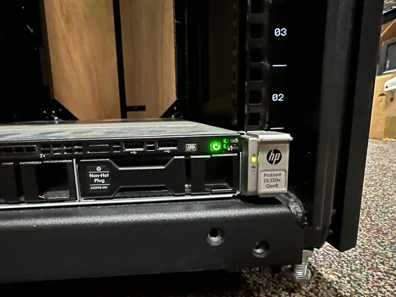 HPE 3PAR StoreServ 7400 2-Node 96 Drive 57.6TB SAN System 42U Rack PDU 5x M6710.