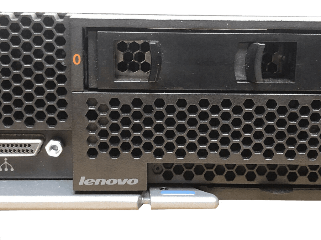 Lenovo FlexSystem x880 X6 Server Two E7-8867V3 2.5GHz 32 Core 256GB 2x SFF 7196-AC3.