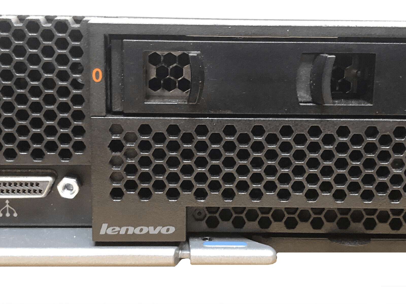 Lenovo FlexSystem x880 X6 Server Two E7-8867V3 2.5GHz 32 Core 1536GB 2x SFF 7196-AC3.